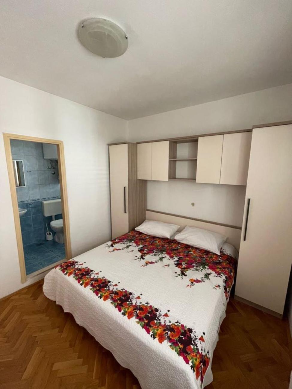 Apartment Martina Tučepi Esterno foto